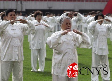 老年人练习气功 需要事项须注意